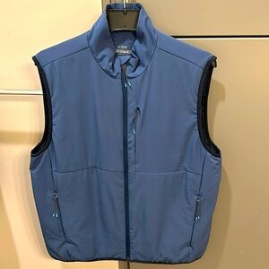 J.CREW PERFORMANCE GOLF VEST